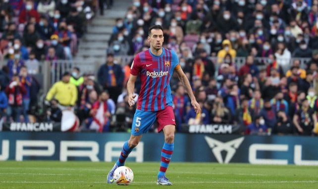 Le FC Barcelone fonce sur un crack de Chelsea pour remplacer Sergio Busquets !